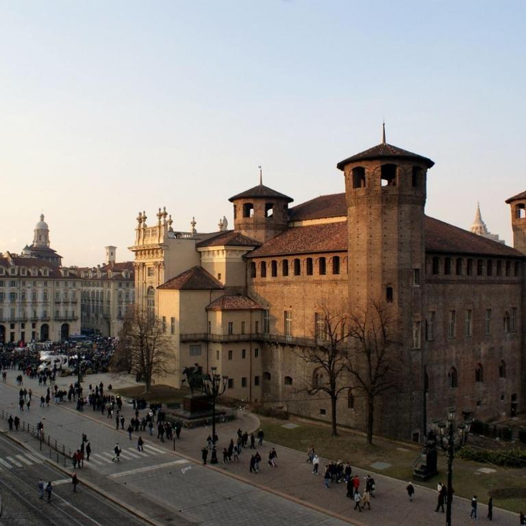 Via Spanish - One-Bedroom Apartment - 26
