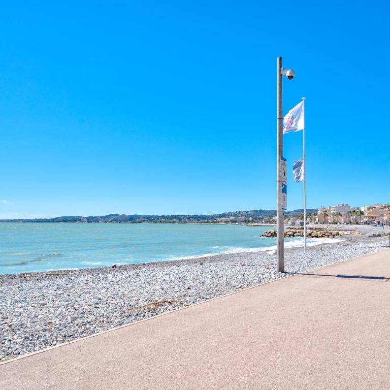 Appartement à 100m de la plage, climatisé - Apartment mit 2 Schlafzimmern - 14