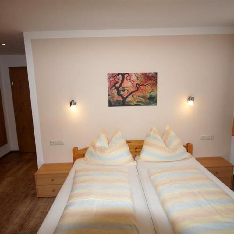 Haus Bürgler - Two-Bedroom Apartment with Bath - 6
