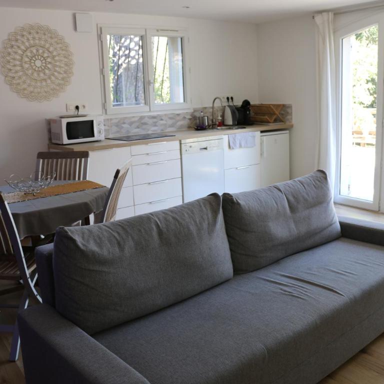 Superbe villa avec piscine, jardin et terrasse aux portes d'Aix en Provence - Casa - 37