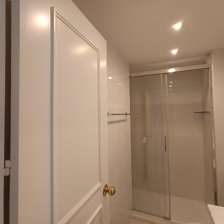 Dona Lola Patricia - Spacious 3 bedroom top floor apartment with uninterrupted sea views - Only a few meters to Calahonda beach - Costa del Sol - CS188 - Apartamento de 3 dormitorios - 29