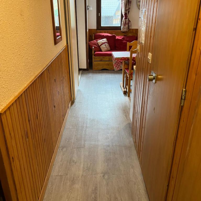 La Villaret - Two-Bedroom Apartment with Balcony - 3