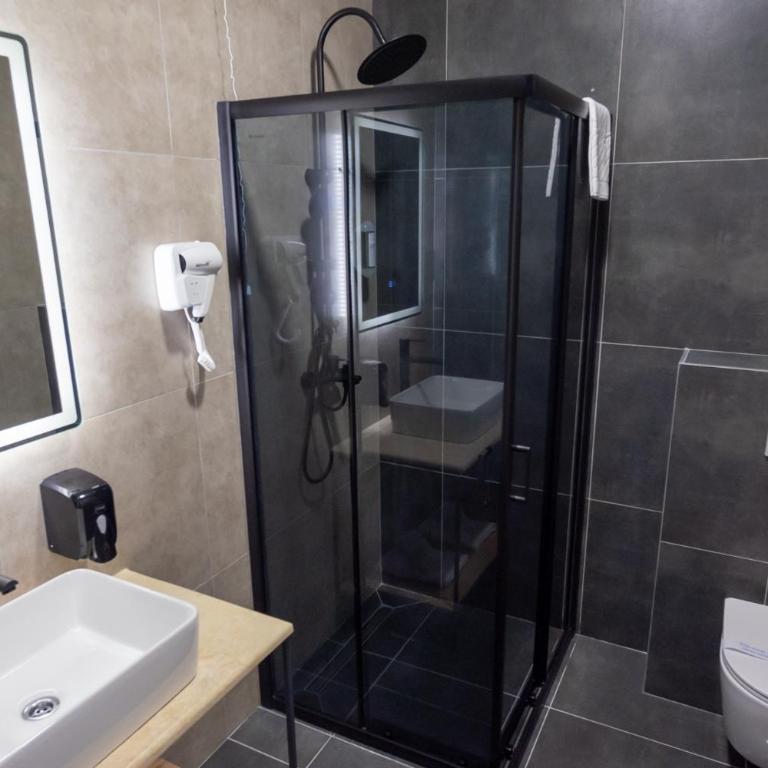 Hotel Sistems - Trokrevetna Soba - 8