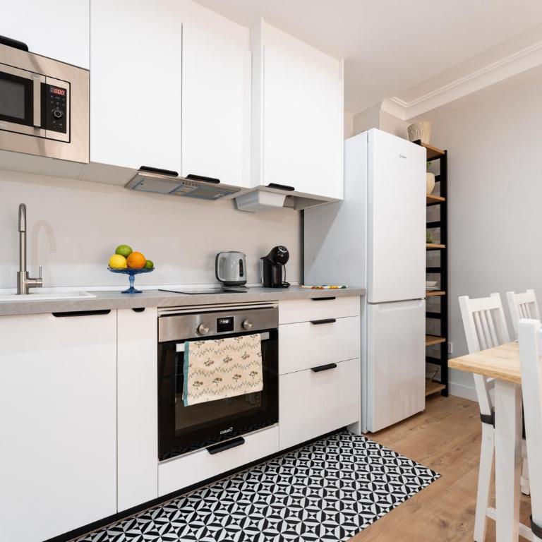 MalagaSuite Niza II Fuengirola - Apartamento - 4