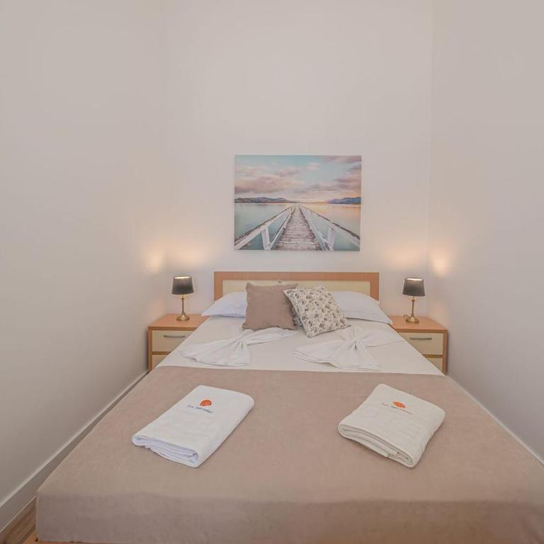 Guest House S-Lux - Studio Apartment with Sea View - 20