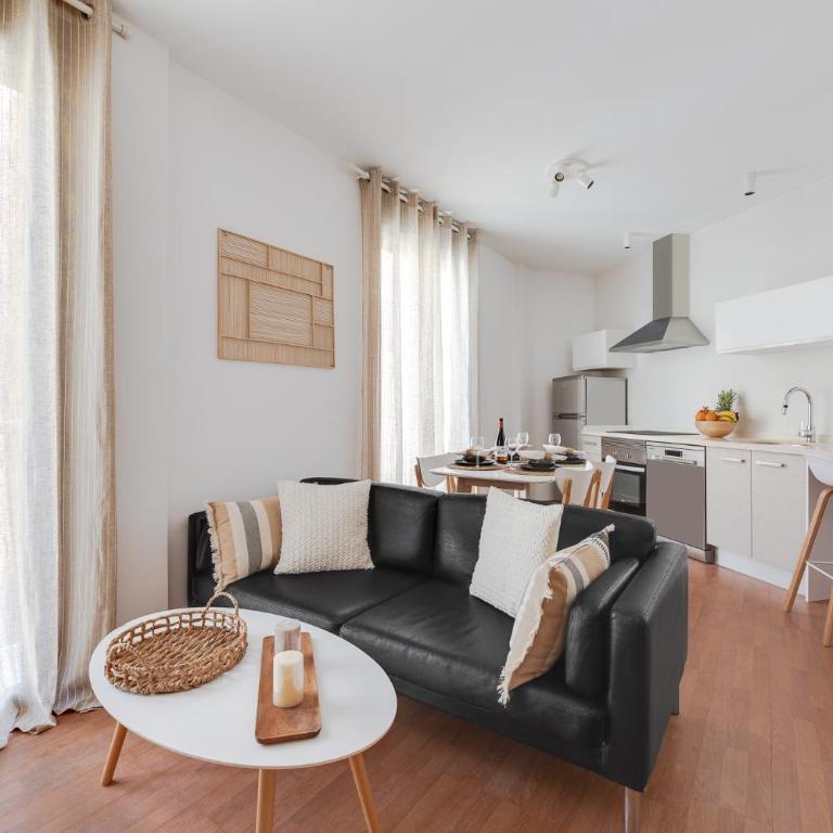 BLA Premium El Carmen - Two-Bedroom Apartment - 2