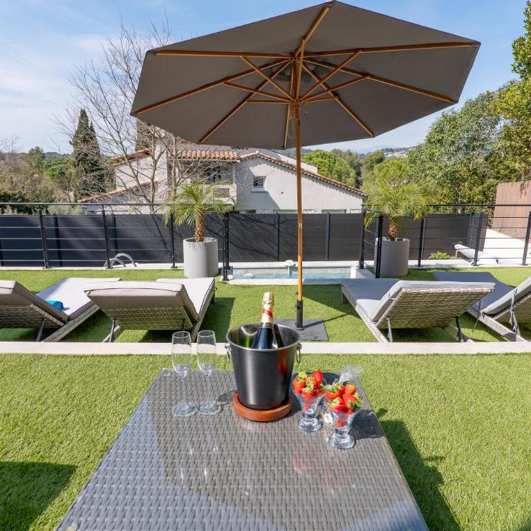 Piscine-Jacuzzi-Sauna -Videoprojecteur Perle Rare - Deluxe Villa - 32