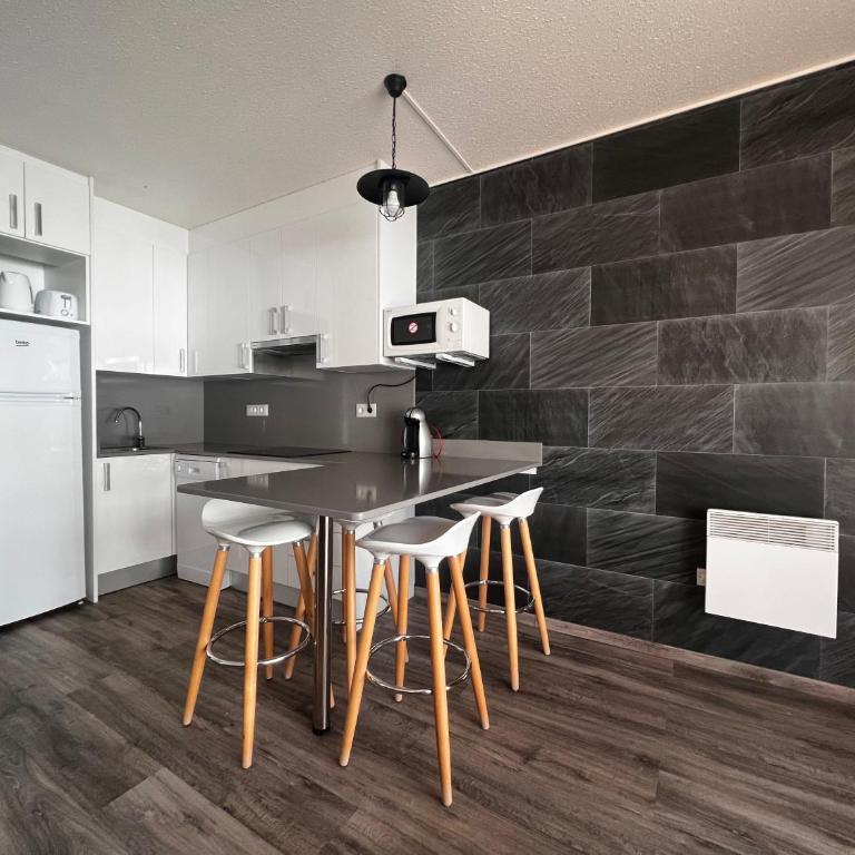Frontera Blanca Confort - Estudio - 2
