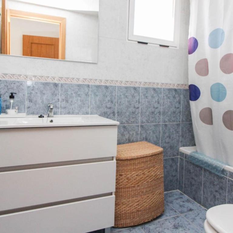 Apartamento Golf Pau Casals - Two-Bedroom Apartment - 4