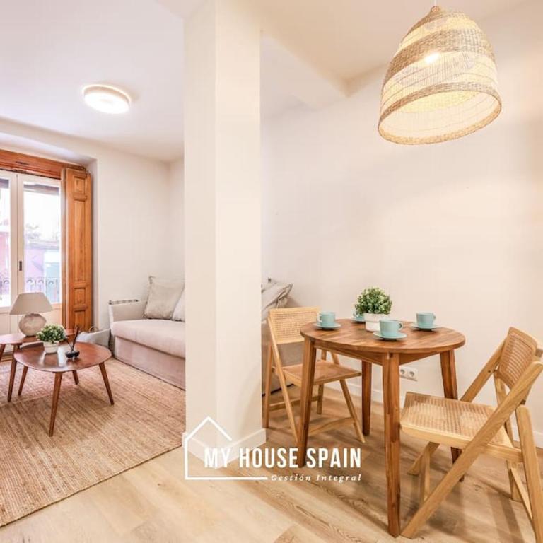 MyHouseSpain - Nuevo piso reformado en Malasaña - Two-Bedroom Apartment - 1