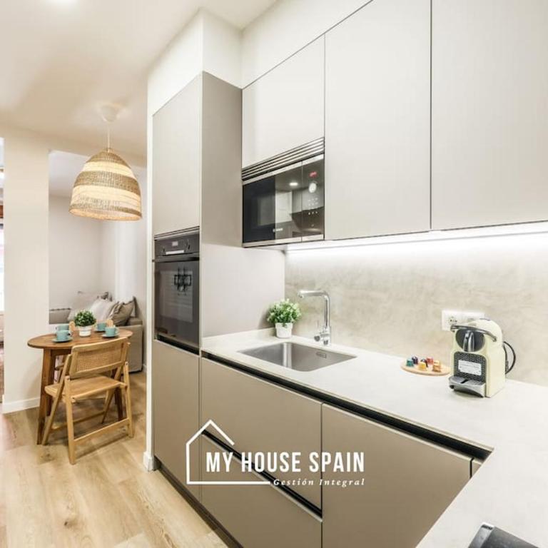 MyHouseSpain - Nuevo piso reformado en Malasaña - Two-Bedroom Apartment - 15