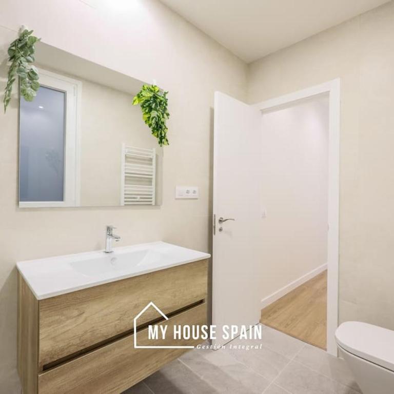 MyHouseSpain - Renovado y luminoso apartamento - Two-Bedroom Apartment - 25