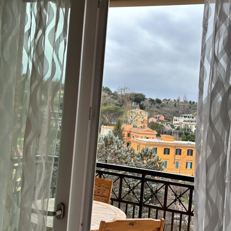 Valle Aurelia Vatican apartment - Beutiful View & Wi-Fi - Three-Bedroom Apartment - 24