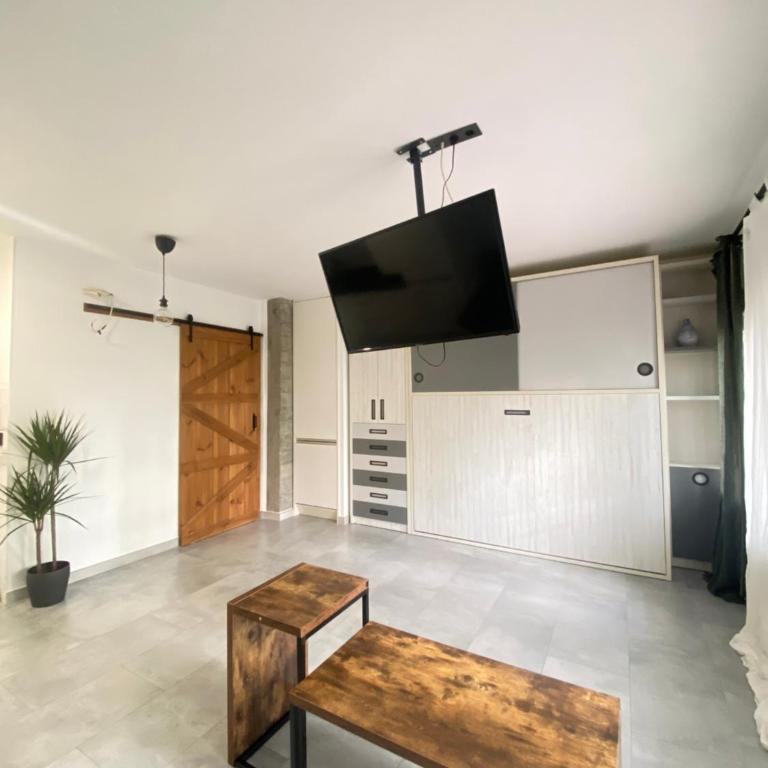 Madrid Confort Suites - One-Bedroom Apartment - 2