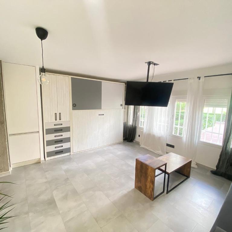 Madrid Confort Suites - One-Bedroom Apartment - 17