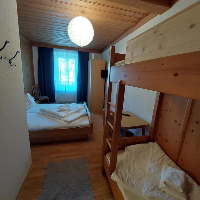 Frühstückspension zur Post - Vierbettzimmer - 5