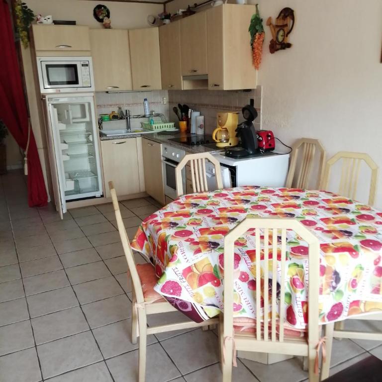 appartement port camargue 6 personnes le cabestan - Appartement 2 Chambres - 6