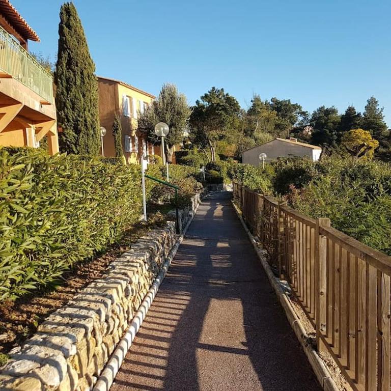 "Le Petit Bonheur" Studio Vue Mer - Climatisation - Parking gratuit - Côte d'Azur - Appartement 1 Chambre - 24