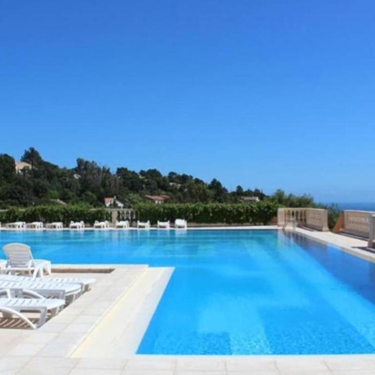 "Le Petit Bonheur" Studio Vue Mer - Climatisation - Parking gratuit - Côte d'Azur - Appartement 1 Chambre - 29