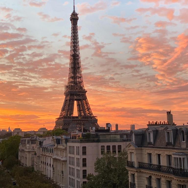 Luxury, Elegant, Eiffel Tower view - Appartement 2 Chambres - 1