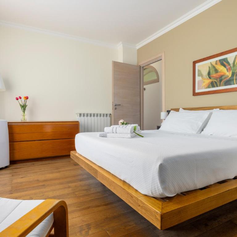 Verosicily Villa Barcellona - Three-Bedroom House - 17