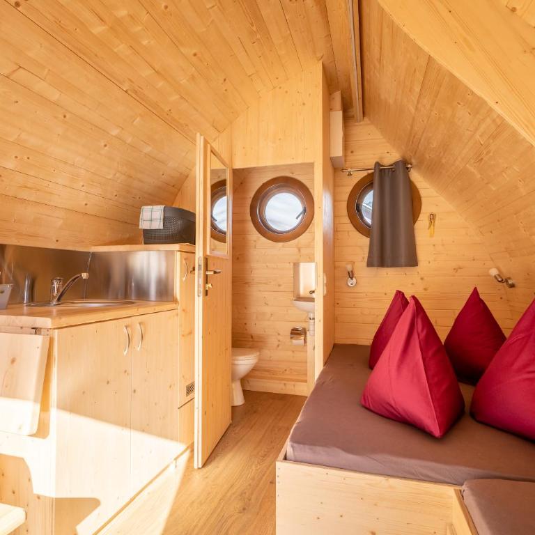 Camping Lazy Rancho - Family & Adventure - Family Room with Shared Bathroom - 11