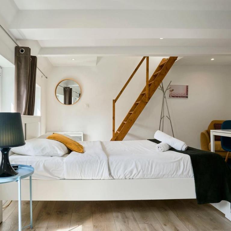 Lille hypercentre gares - small suite - Apartment - 1