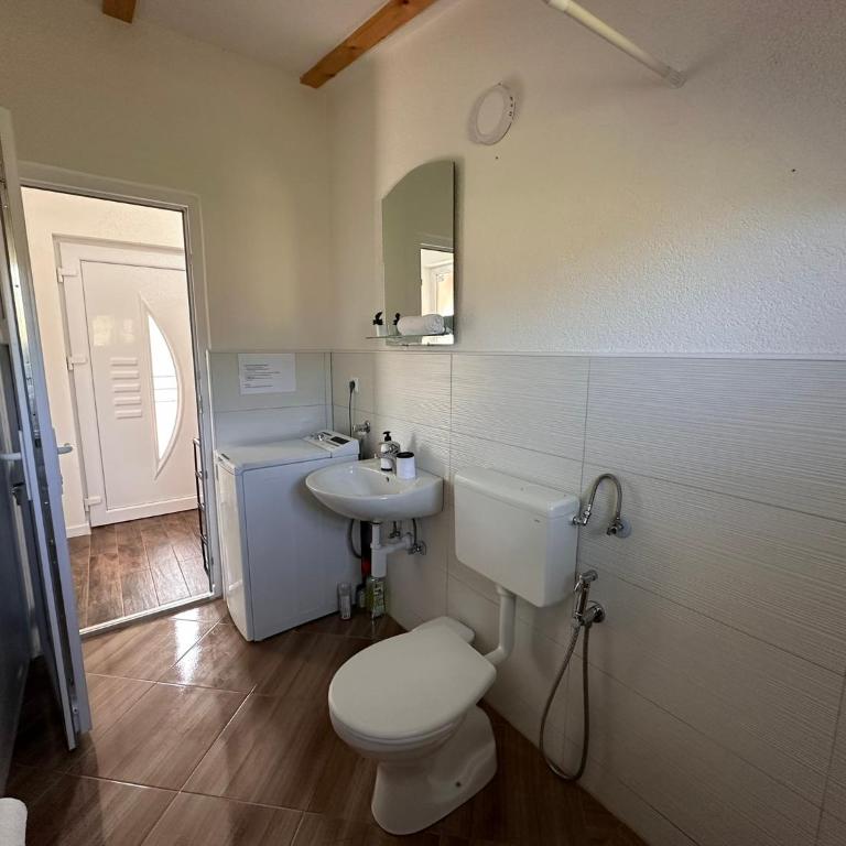 Holiday Home Emma - Three-Bedroom House - 24