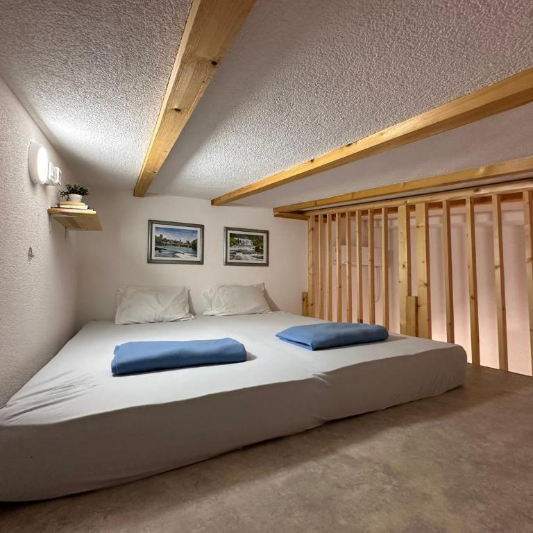 Holiday Home Emma - Three-Bedroom House - 25