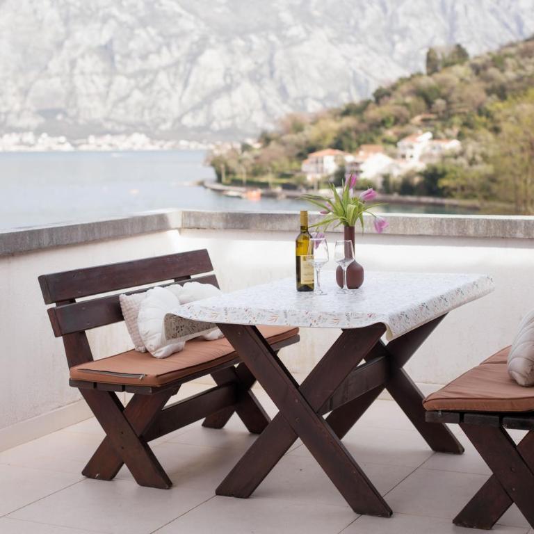 Step to Kotor bay St-oliv - Apartment with Sea View - 14