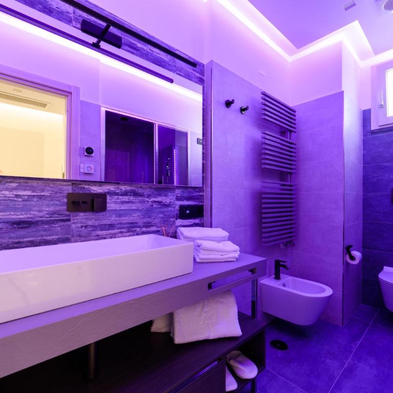 Cloister Suites Amalfi - Camera King Deluxe - 14