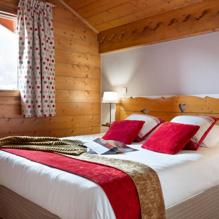 Résidence Pierre & Vacances Premium Les Fermes Du Soleil - Three-Bedroom Apartment with Mezzanine (8 People) - 6