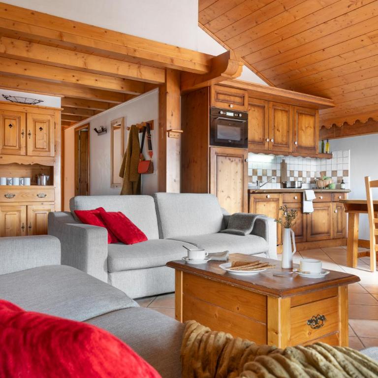 Résidence Pierre & Vacances Premium Les Fermes Du Soleil - Three-Bedroom Apartment with Mezzanine (8 People) - 2