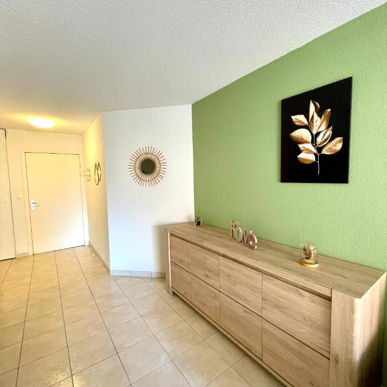 Royal Plazza, beau T2 centre ville, parking - Appartamento con 1 Camera da Letto - 10