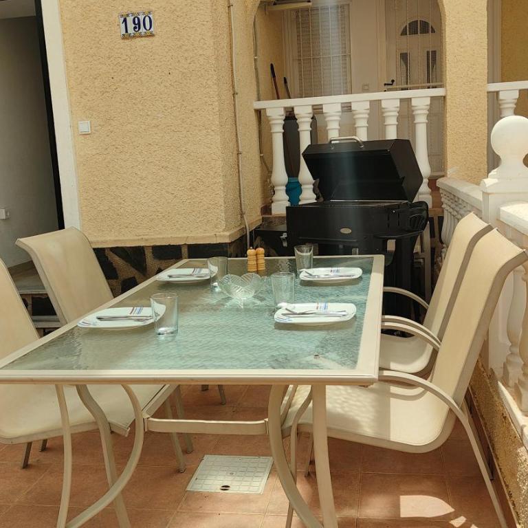 BUNGALOW 190 PLANTA ALTA GRAN ALACANT - Two-Bedroom Apartment - 1