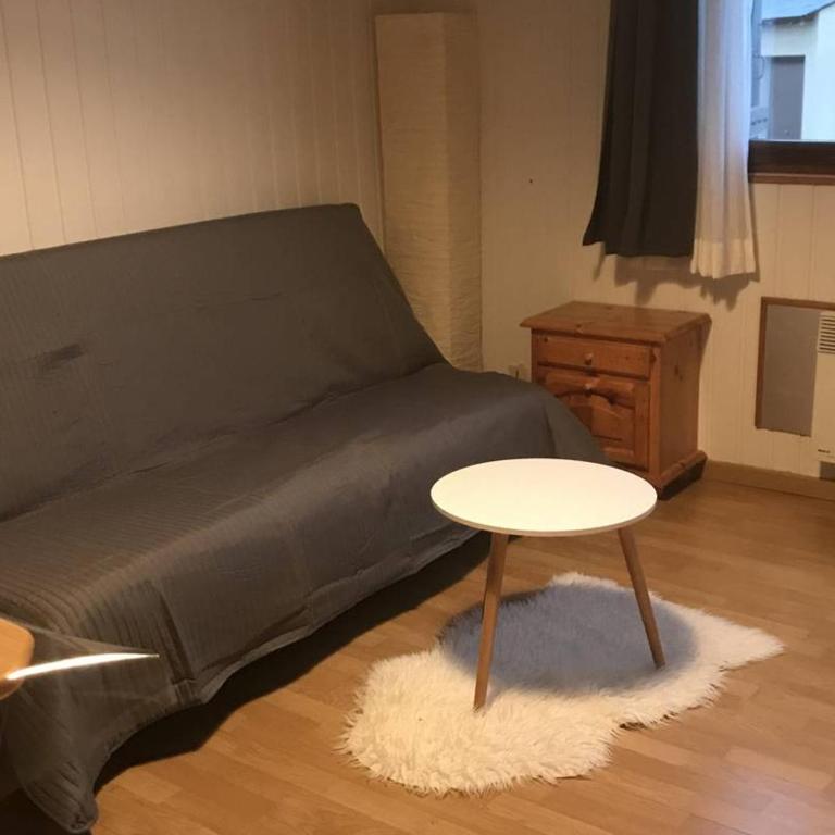 Appartement 2 pièces central avec garage aux Angles - Apartment mit 1 Schlafzimmer - 4