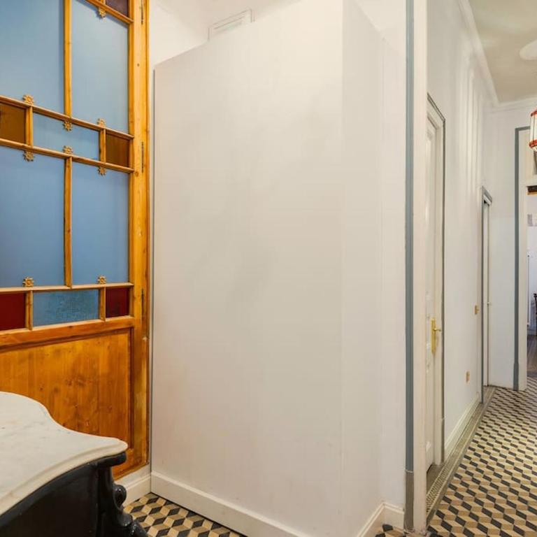 Large patio 4 bedrooms 4 bathrooms of which 3 en-suite - Apartamento - 33