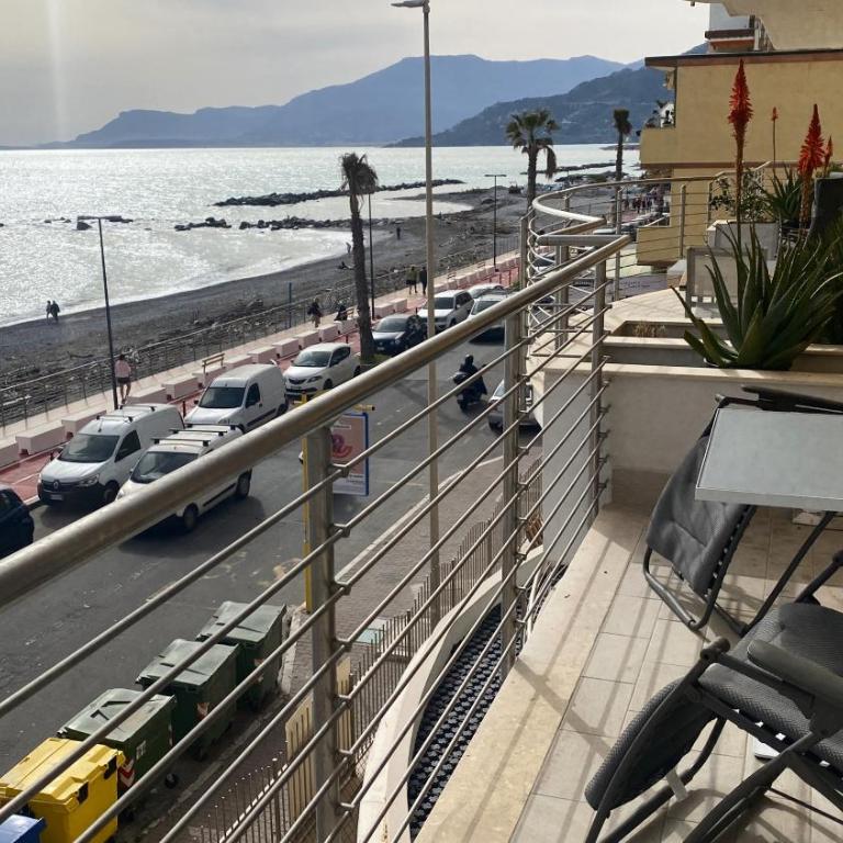Mare Blu - Appartamento con Vista Mare - 9