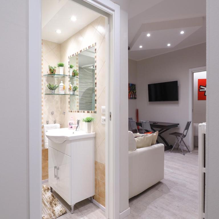 Delizioso Studio tra Navigli e MM Sant'Agostino - Appartamento con 1 Camera da Letto - 16