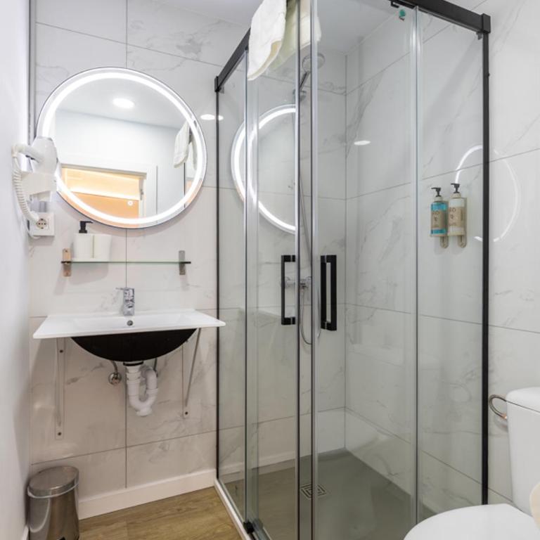 Regina Selfcheck-in Smart Rooms - Habitación Doble Estándar - 6
