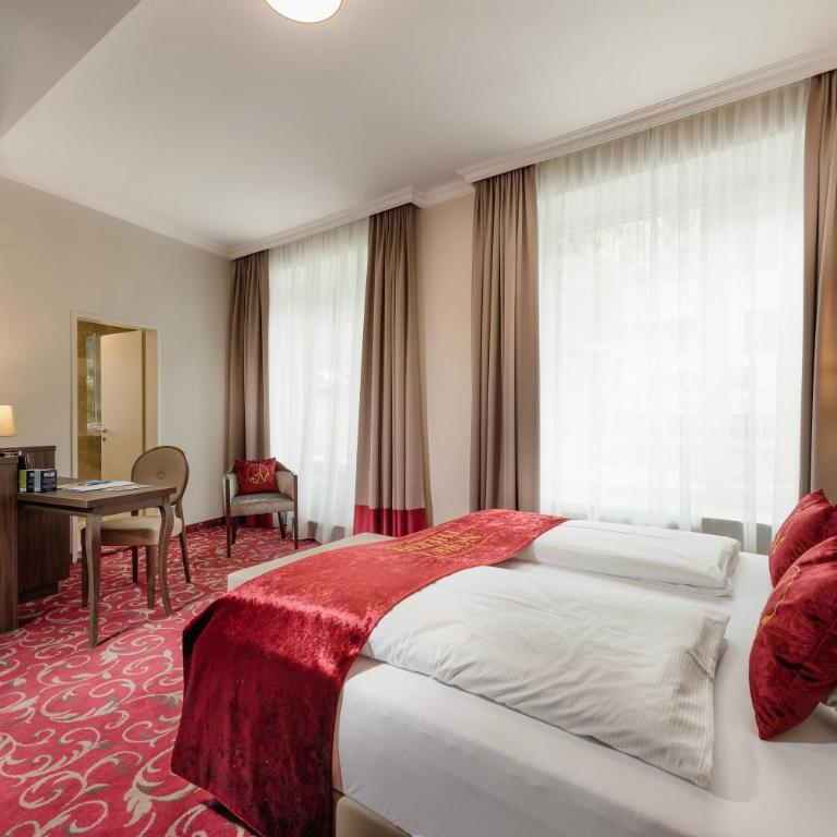 Hotel Norica - Thermenhotels Gastein mit dem Bademantel direkt in die Therme - Familiensuite Palais - kostenfreier Eintritt in die Alpentherme - 3