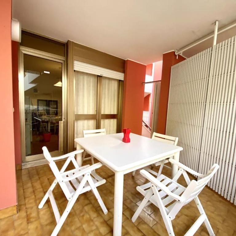 4 posti letto e parcheggio gratuito - One-Bedroom Apartment with Terrace - 12