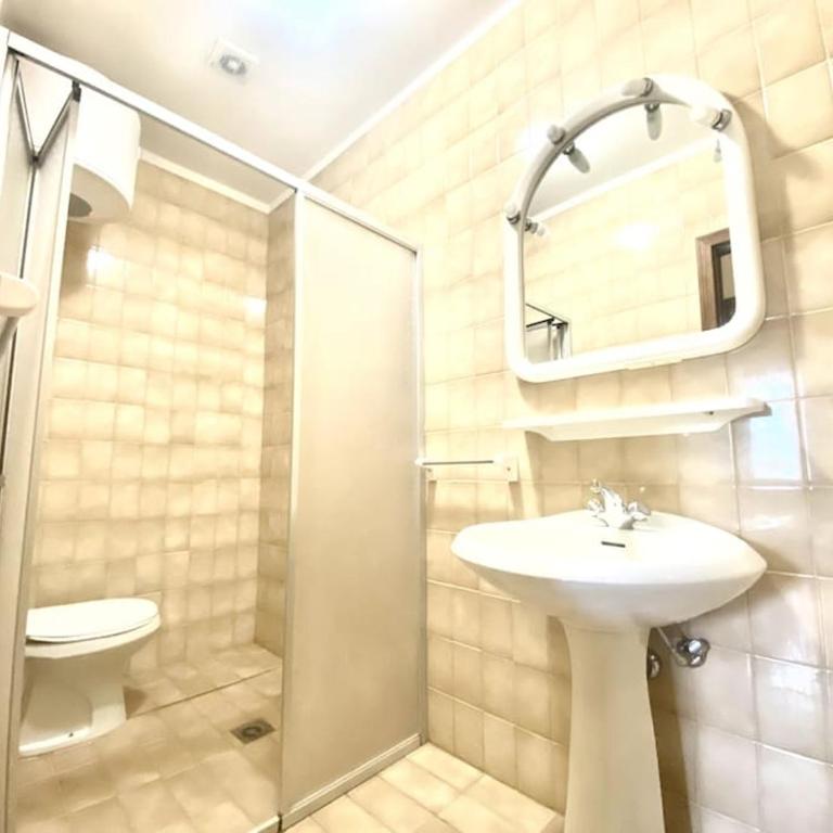 4 posti letto e parcheggio gratuito - One-Bedroom Apartment with Terrace - 14