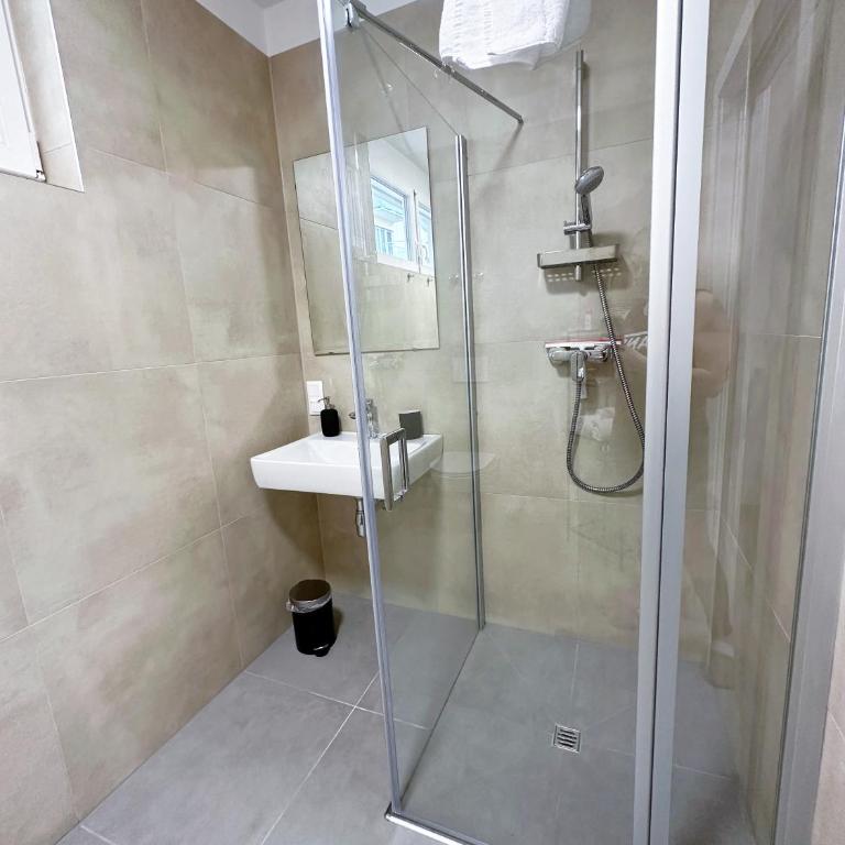 Grazora Living Apartments - Deluxe Doppelzimmer mit Balkon - 9