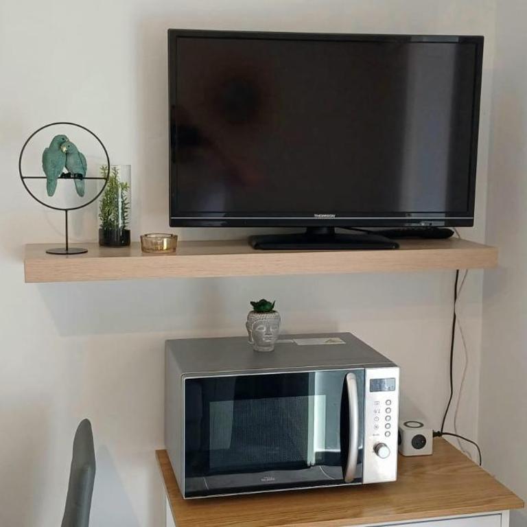 Charmant Studio en rez de jardin dans propriété privé pour 4 personnes - Appartement - Rez-de-Chaussée - 22