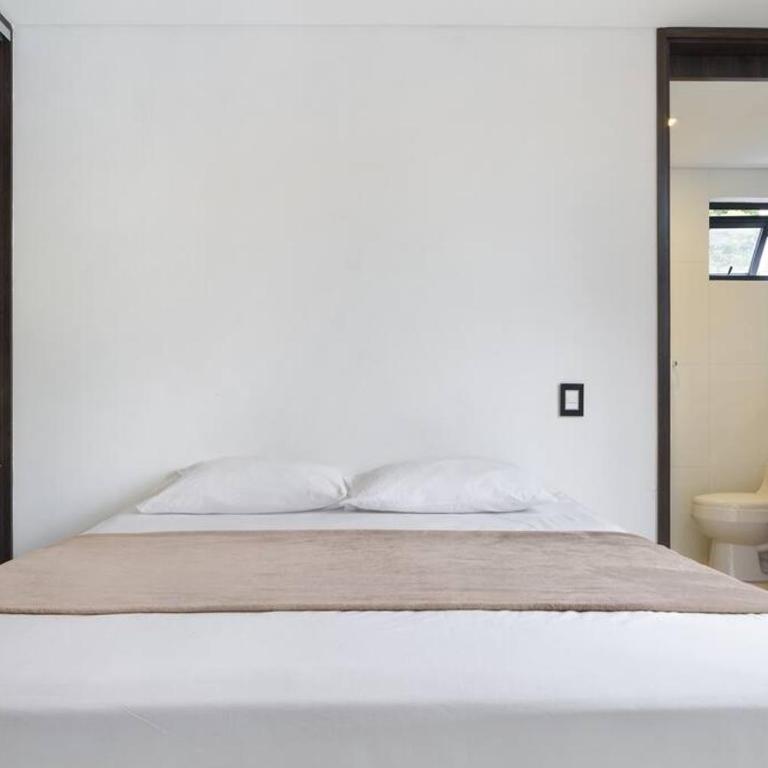 301 Modern space in exclusive area of El Poblado - Apartment - 3