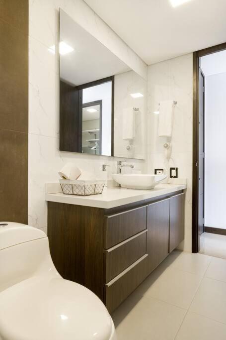 301 Modern space in exclusive area of El Poblado - Apartment - 20