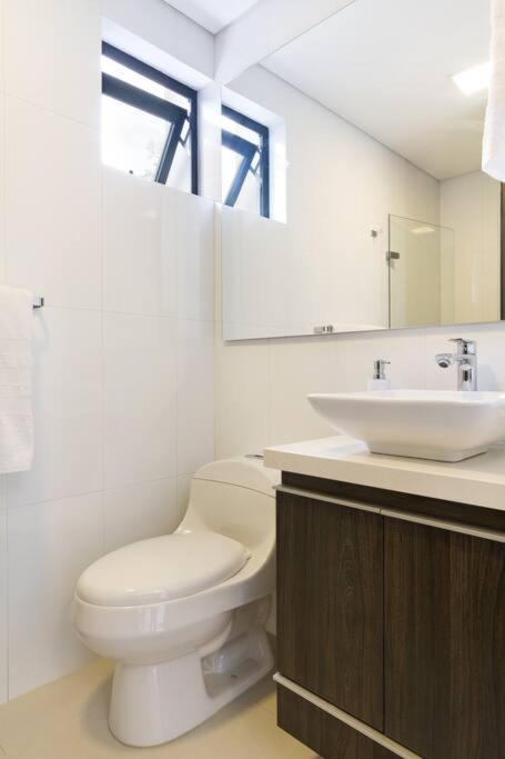 301 Modern space in exclusive area of El Poblado - Apartment - 25