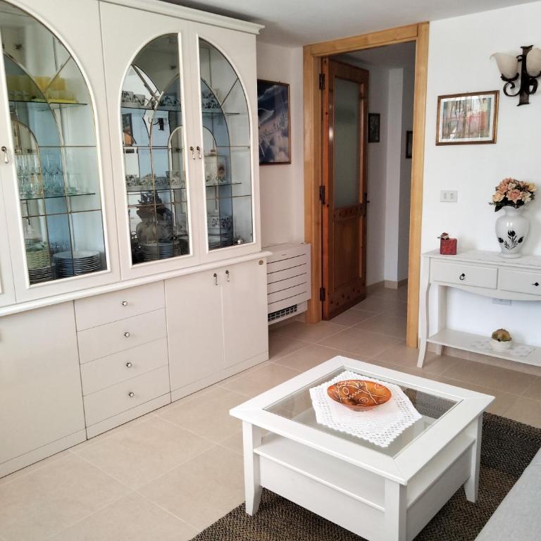 Villetta con ampio giardino a due passi dal mare - Casa con 2 Camere da Letto - 3