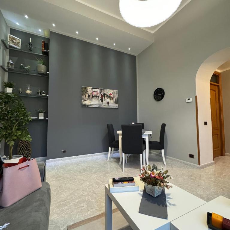 Cavour Holidays - Appartamento - Piano Terra - 2